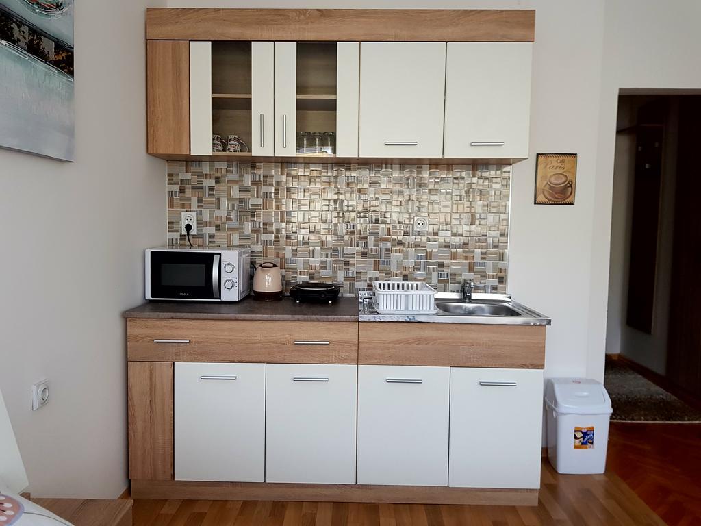 Central Square Apartment 斯科普里 外观 照片